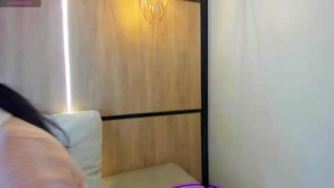 ashlyn online show from 6, 1, 2026