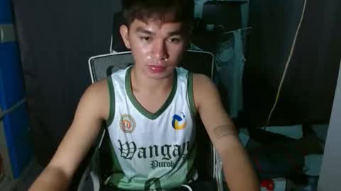 asian_chick931262 online show from 28, 10, 2025