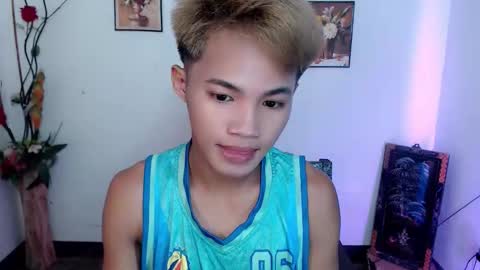 asian_lover05 online show from 25, 9, 2025