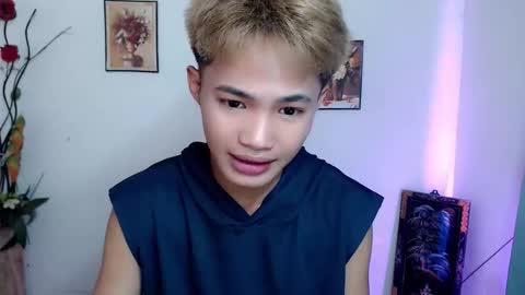 asian_lover05 online show from 26, 9, 2025