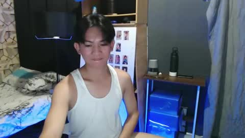 Snapshot of asian_wayne chatting on 21, 1, 2025 wayne online show from 21, 1, 2025