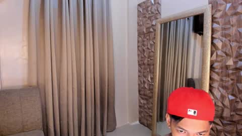 VICTORIA SCOTT online show from 4, 2, 2025