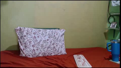 Snapshot of asianmhay24 chatting on 25, 1, 2025 Mhay online show from 25, 1, 2025