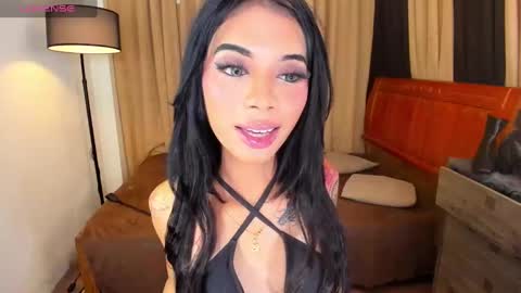 Snapshot of asianprettypetite chatting on 17, 1, 2025 CHESKA online show from 17, 1, 2025
