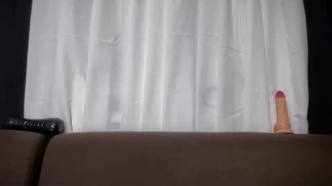Lily online show from 4, 6, 2026