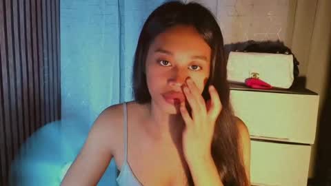kisses online show from 14, 6, 2026