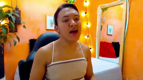 Snapshot of aslyhernandez chatting on 3, 1, 2025 ASLY online show from 3, 1, 2025