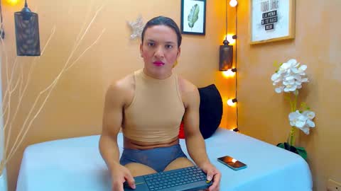 Snapshot of aslyhernandez chatting on 26, 9, 2025 ASLY online show from 26, 9, 2025