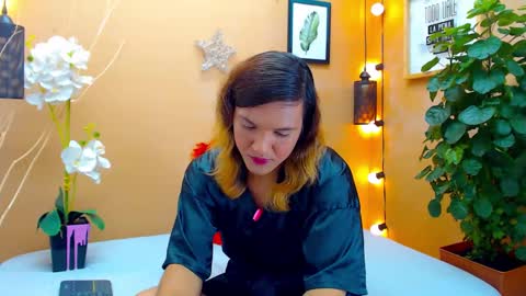 Snapshot of aslyhernandez chatting on 9, 10, 2025 ASLY online show from 9, 10, 2025