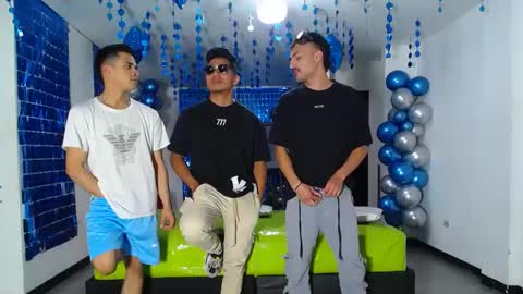 THOMAS AND DAMIAND online show from 15, 2, 2025