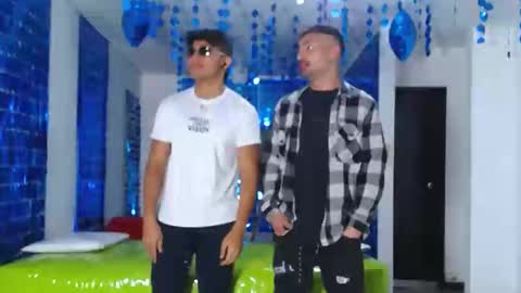 THOMAS AND DAMIAND online show from 22, 2, 2025