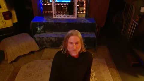 SIR WILLIAM online show from 1, 3, 2026