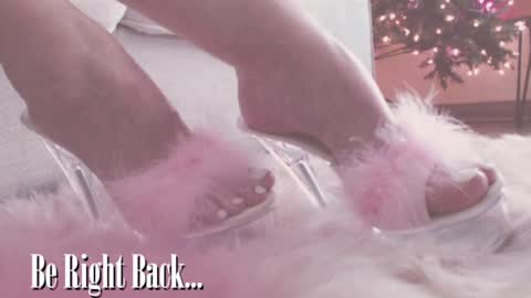 ASSleigh Abbott online show from 17, 12, 2024