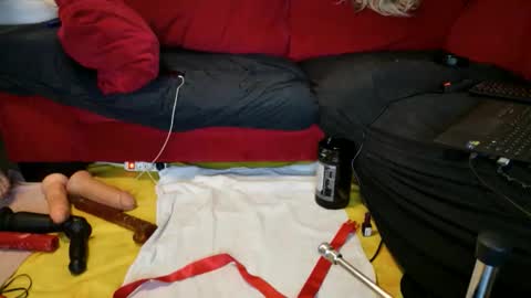 Snapshot of asstoy19 chatting on 3, 11, 2025 asstoy19 online show from 3, 11, 2025