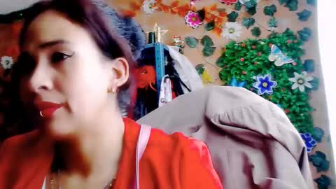 astrid_hauser66 online show from 17, 12, 2025