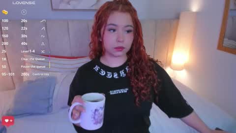 Snapshot of atena_cuteee chatting on 4, 2, 2026 sofia online show from 4, 2, 2026