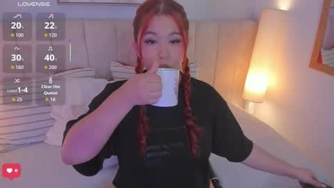 Snapshot of atena_cuteee chatting on 18, 2, 2026 sofia online show from 18, 2, 2026