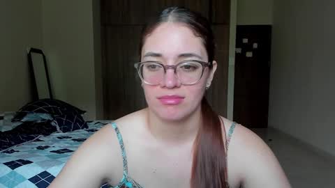 Snapshot of atenas__05 chatting on 5, 2, 2025 atenas online show from 5, 2, 2025