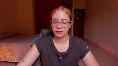 Snapshot of atenas__05 chatting on 22, 2, 2025 atenas online show from 22, 2, 2025