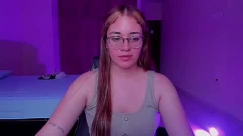 Snapshot of atenas__05 chatting on 26, 2, 2025 atenas online show from 26, 2, 2025