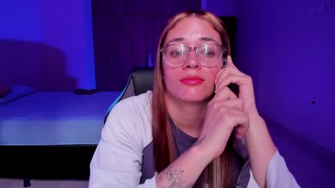 Snapshot of atenas__05 chatting on 27, 2, 2025 atenas online show from 27, 2, 2025
