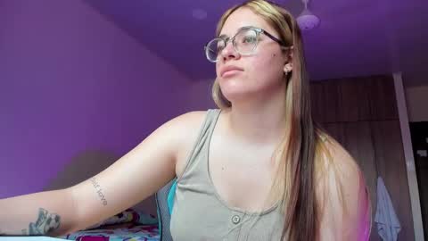 Snapshot of atenas__05 chatting on 6, 3, 2025 atenas online show from 6, 3, 2025
