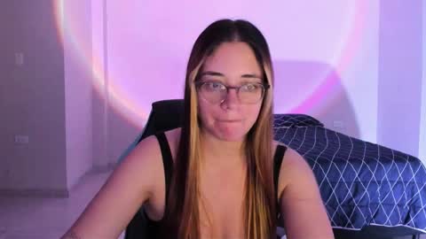 Snapshot of atenas__05 chatting on 22, 9, 2025 atenas online show from 22, 9, 2025