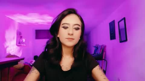 Snapshot of atenea_dragon__ chatting on 6, 1, 2026 Atenea online show from 6, 1, 2026