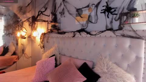 ATENEA online show from 1, 11, 2025