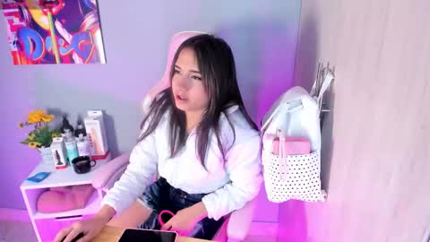 athenea__fox online show from 17, 11, 2025