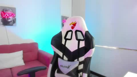 atheneaa_as online show from 4, 6, 2026