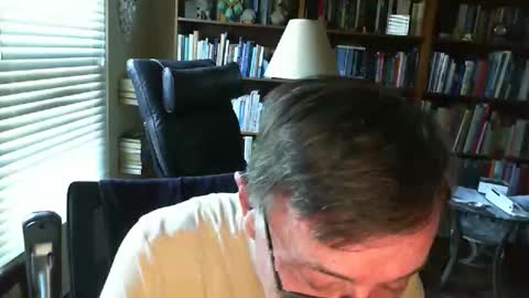 Snapshot of atlhung9 chatting on 15, 10, 2025 Atlhung9 online show from 15, 10, 2025