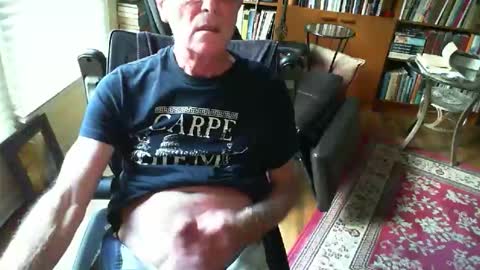 Snapshot of atlhung9 chatting on 18, 10, 2025 Atlhung9 online show from 18, 10, 2025