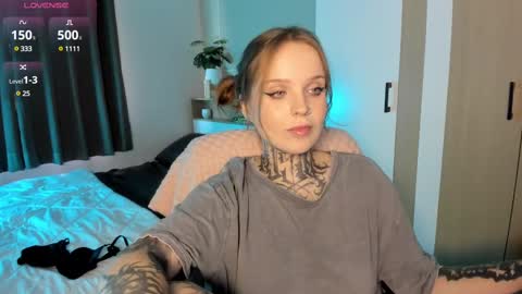 online every day between 10am-23pm online show from 11, 2, 2025