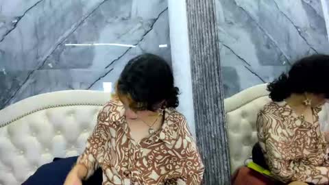 Audrey Knowles online show from 2, 2, 2025