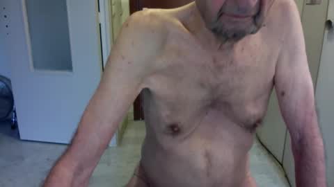 auguste688483 online show from 25, 2, 2026