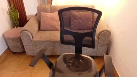 aunty_milf0 online show from 27, 5, 2026