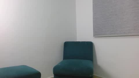 Snapshot of aura_deep_hot chatting on 21, 9, 2025 Aura online show from 21, 9, 2025