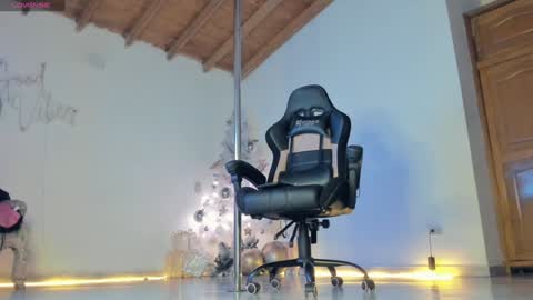 aura online show from 11, 12, 2024