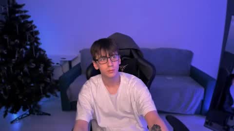 Snapshot of auracrye chatting on 25, 12, 2024 auracrye online show from 25, 12, 2024