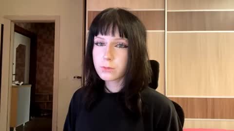 Lily online show from 10, 8, 2026