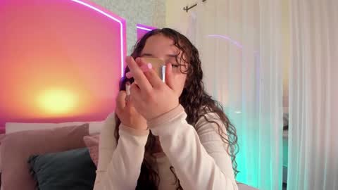 Snapshot of aurora_aaa chatting on 18, 12, 2024 Aurora online show from 18, 12, 2024