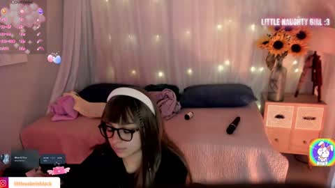 Snapshot of aurora_blaack chatting on 9, 9, 2025 val online show from 9, 9, 2025