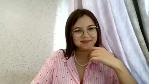 Snapshot of aurora_breeze chatting on 3, 8, 2026 Kiara Xanthe online show from 3, 8, 2026