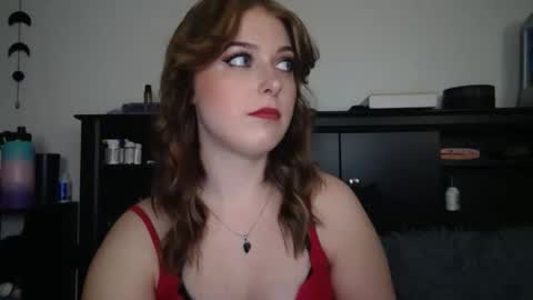 Snapshot of auroralightz1 chatting on 14, 11, 2025 auroralightz1 online show from 14, 11, 2025