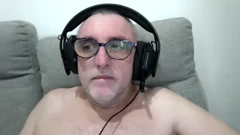 Snapshot of aussie_ozzie chatting on 16, 5, 2026 aussie_ozzie online show from 16, 5, 2026