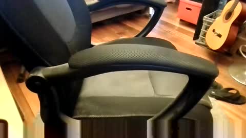 Aussiebumm online show from 5, 3, 2025