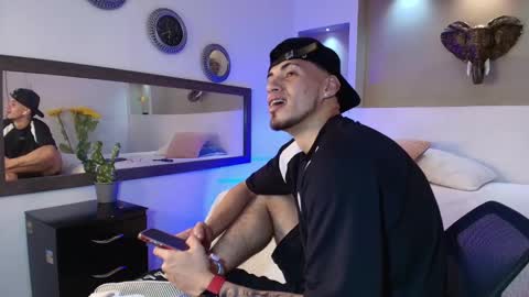 Snapshot of austin_collinss chatting on 14, 12, 2024 AUSTIN online show from 14, 12, 2024