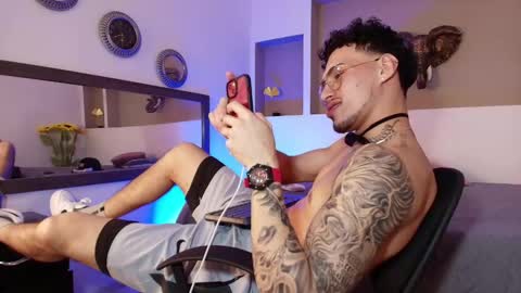 Snapshot of austin_collinss chatting on 8, 1, 2025 AUSTIN online show from 8, 1, 2025