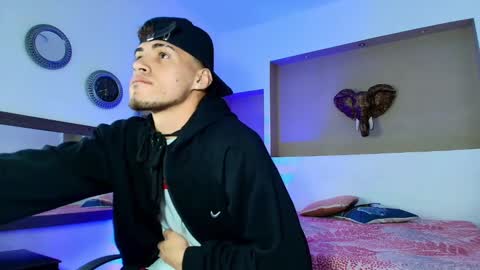 Snapshot of austin_collinss chatting on 10, 1, 2025 AUSTIN online show from 10, 1, 2025